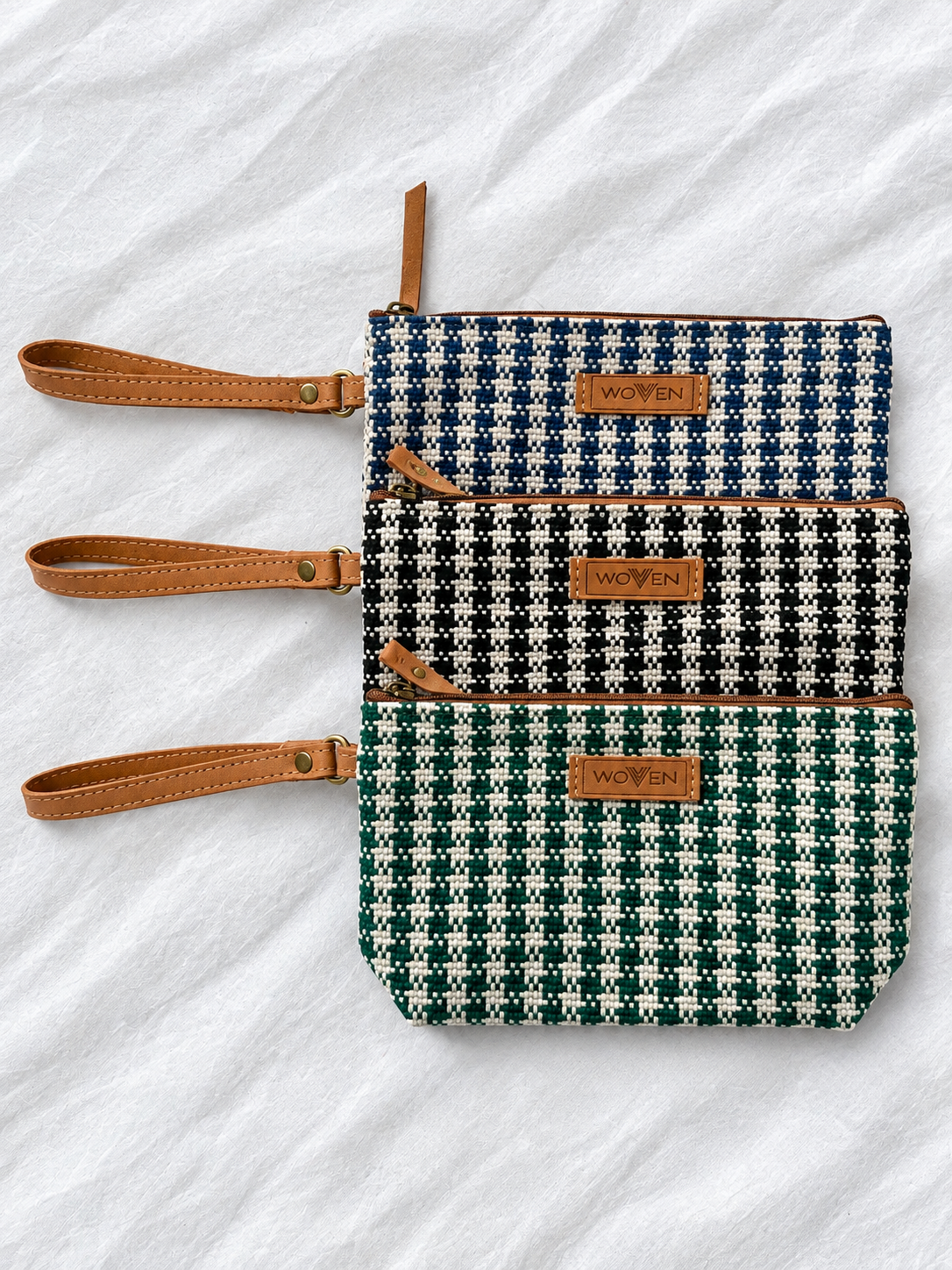 Woven clutch